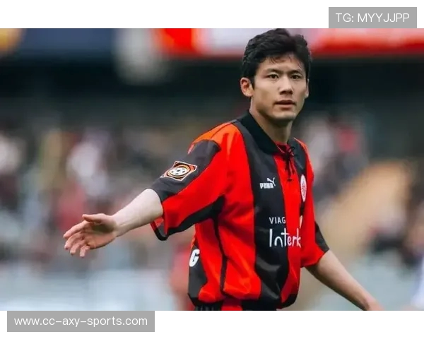 杨晨：从足球场上的锋线英雄到社会公益领域的积极推动者