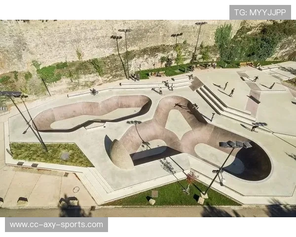 滑板文化的碰撞与融合:深入西安滑板队的战术与精神探索 滑板文化的碰撞与融合:深入西安滑板队的战术与精神探索