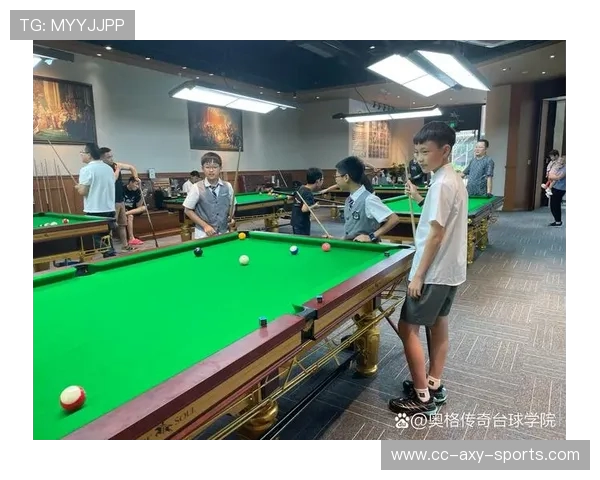 台球技巧与策略的全面解析：从基础训练到高级竞技水平的提升之路